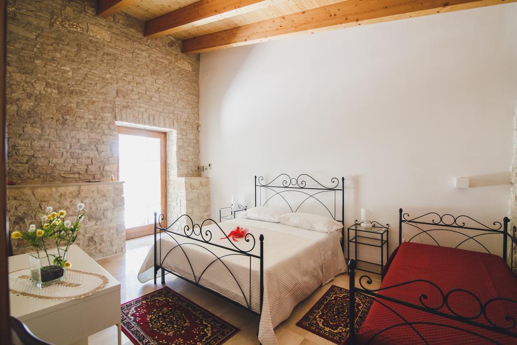 Ai Pilieri Di Bagnoli Villa Castel Del Monte  Luaran gambar