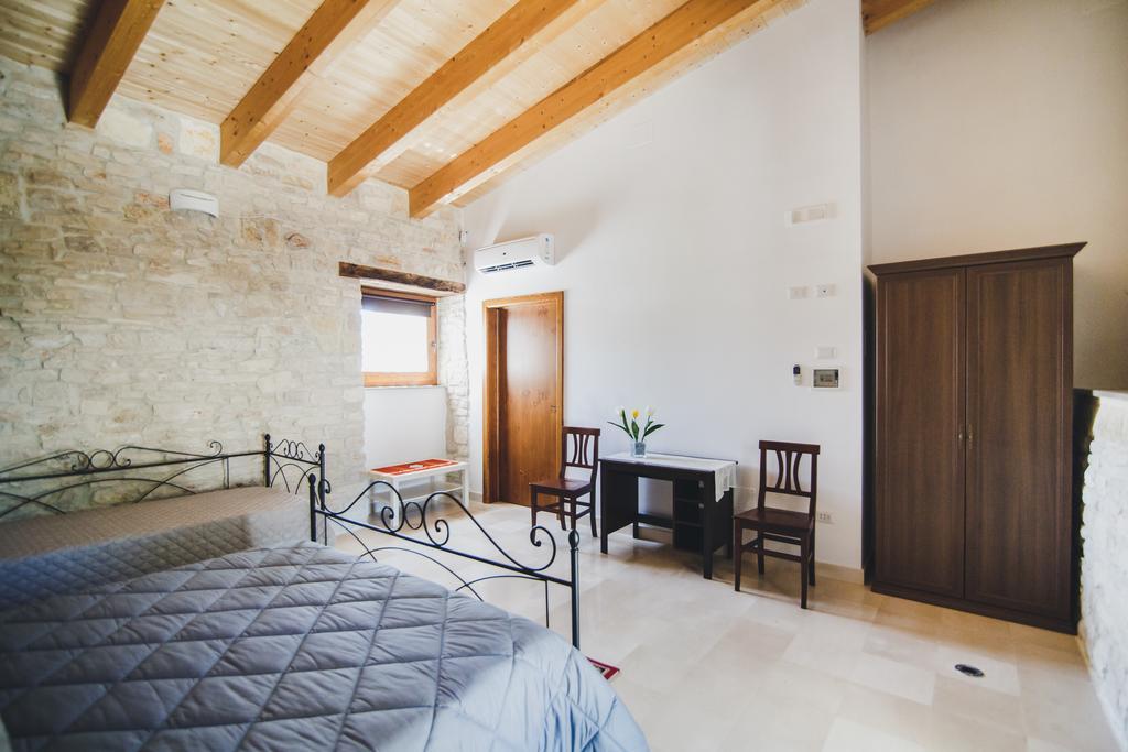 Ai Pilieri Di Bagnoli Villa Castel Del Monte  Luaran gambar
