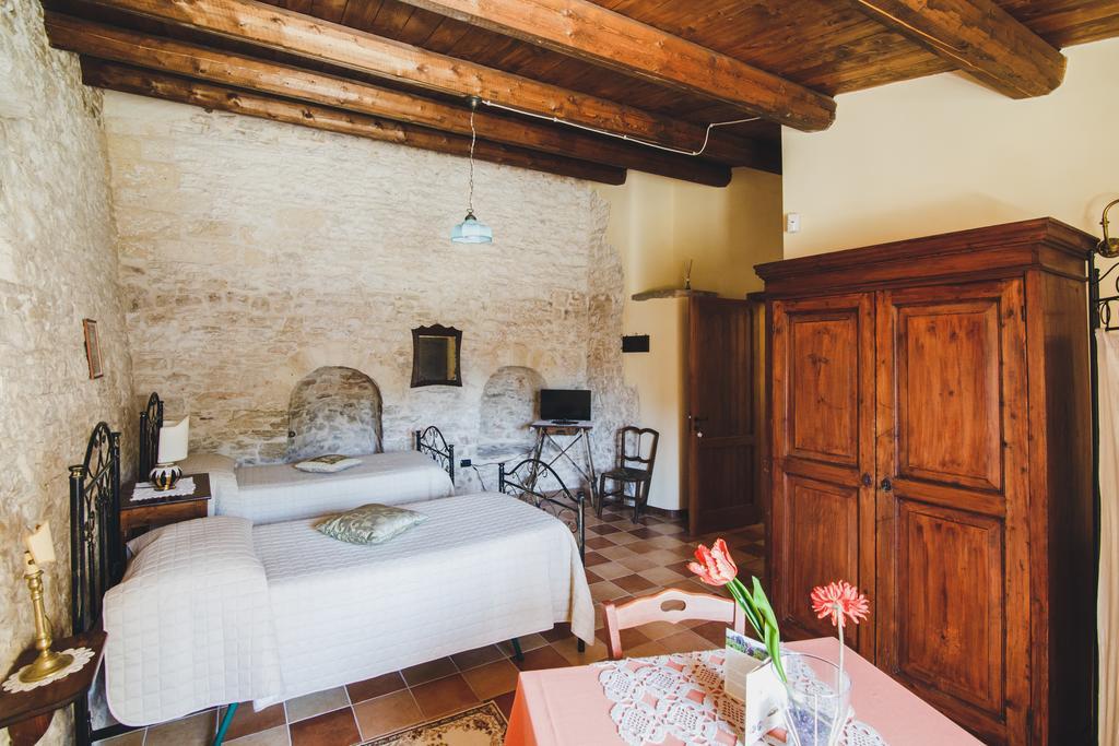 Ai Pilieri Di Bagnoli Villa Castel Del Monte  Luaran gambar